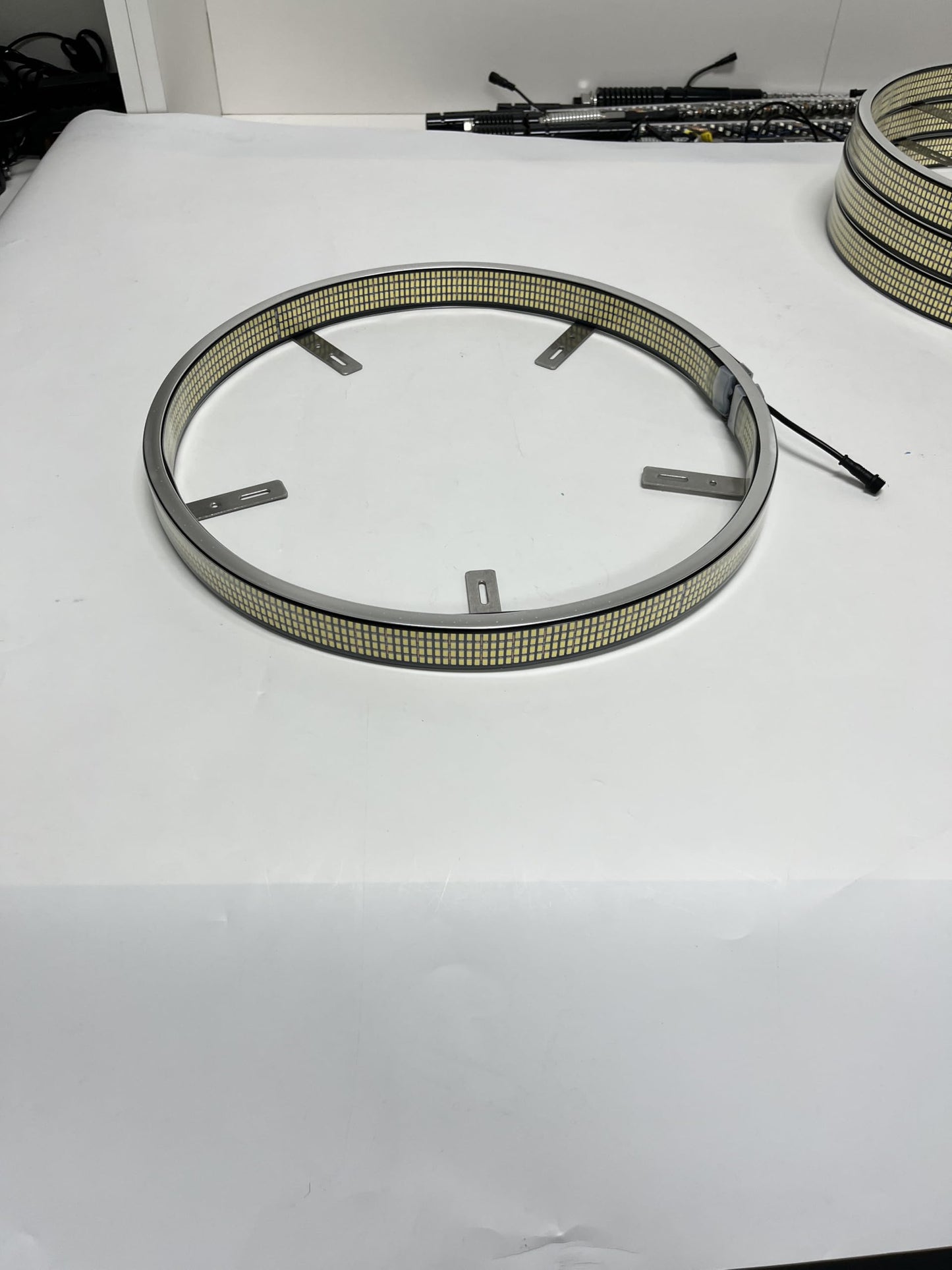 New 4Pcs 17in 8 Row Wheel Ring Lights Super Bright 8896Pcs 5730SMD LED Wheel Light with APP & RF Remote Control,Waterproof IP68 Pure White Wheel Rim Lights