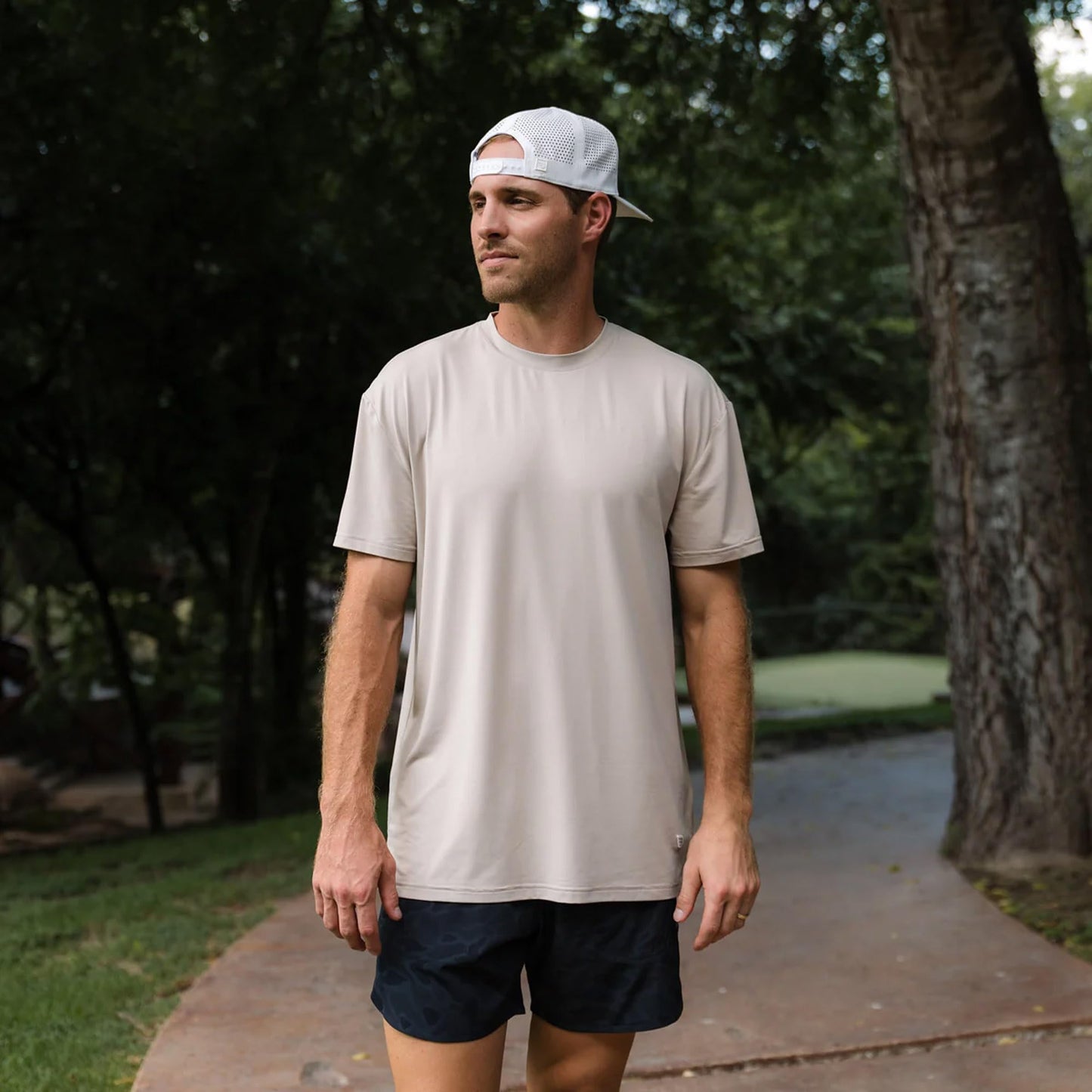 Burlebo Go to Tee – Men’s Lightweight Performance Shirt with UPF 50 Sun Protection