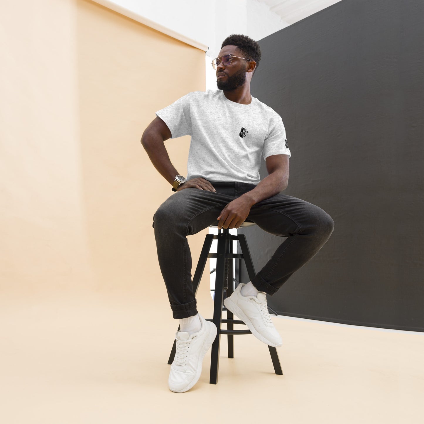 Knights Rhyne-shield tee