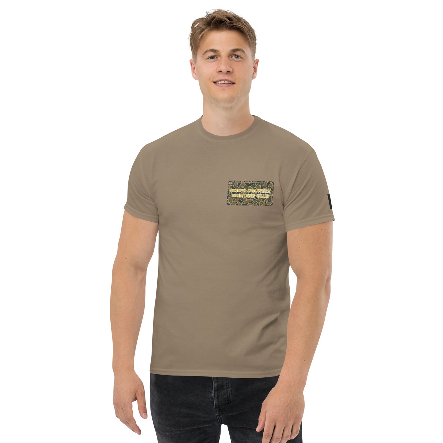 GODS COUNTRY - HUNTING CLUB  tee
