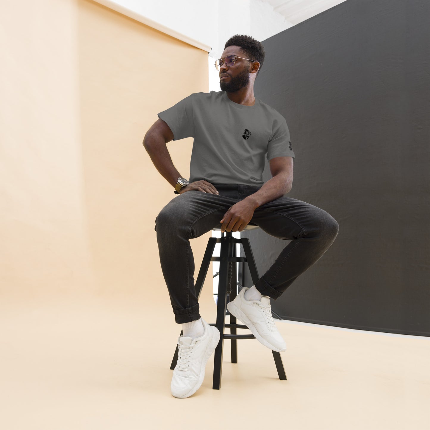 Knights Rhyne-shield tee