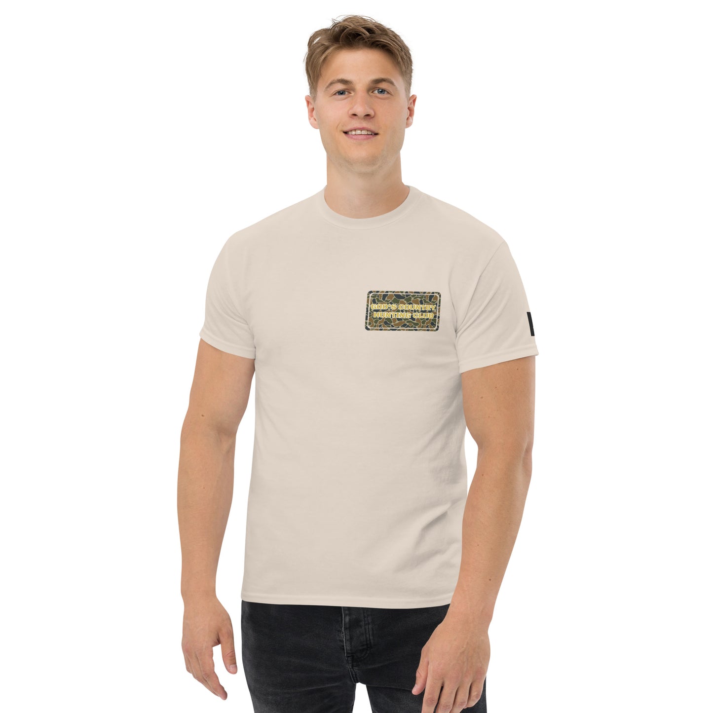 GODS COUNTRY - HUNTING CLUB  tee