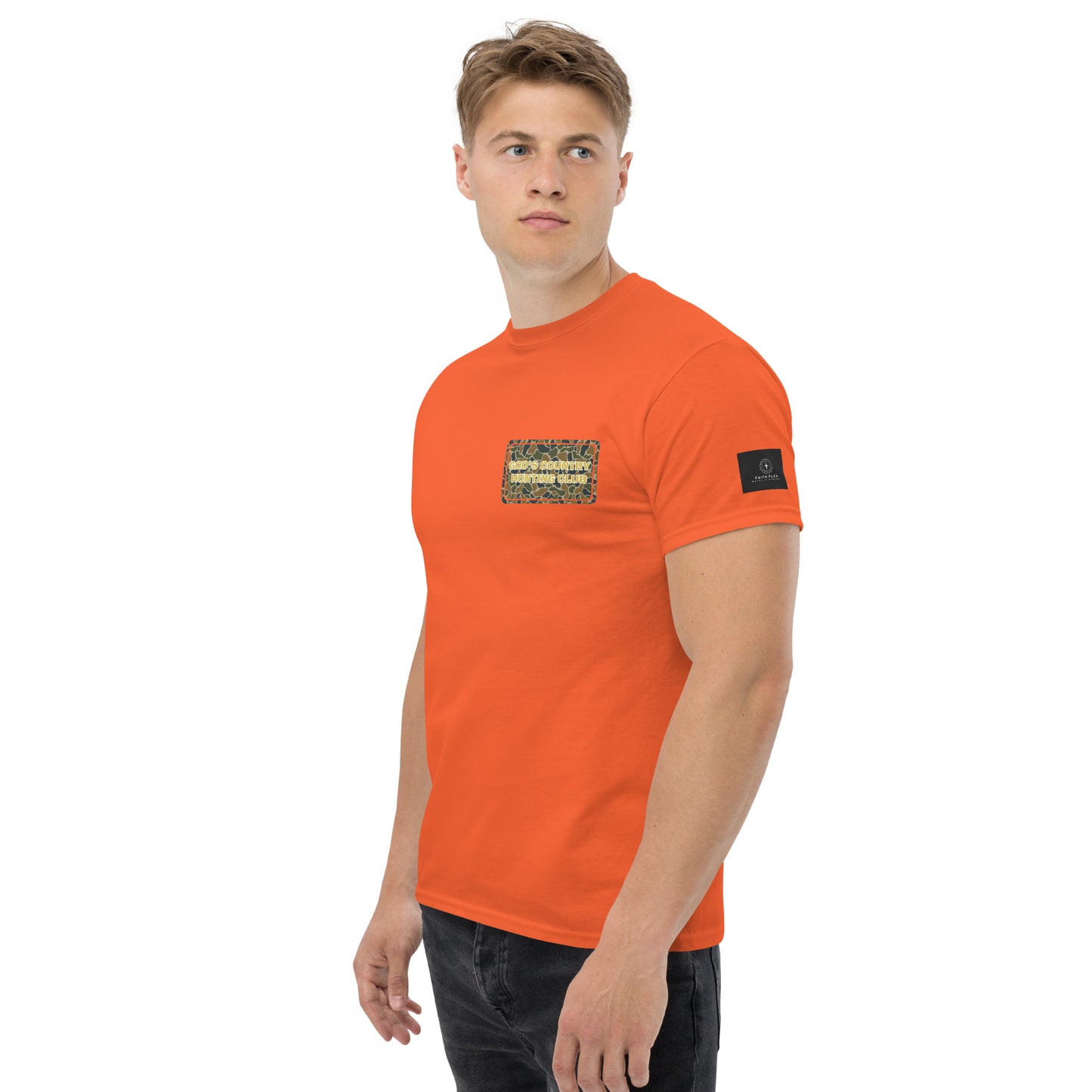 GODS COUNTRY - HUNTING CLUB  tee