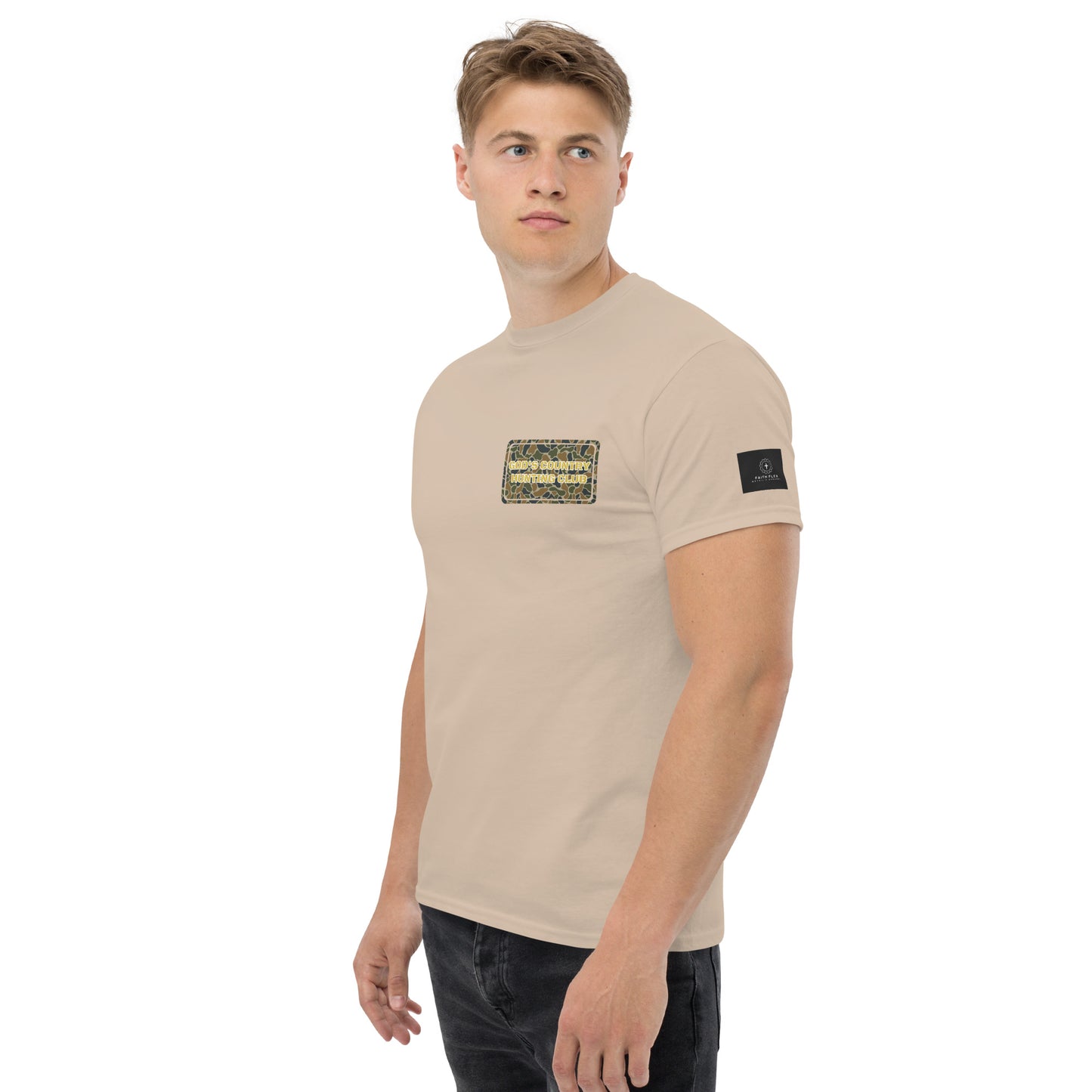 GODS COUNTRY - HUNTING CLUB  tee